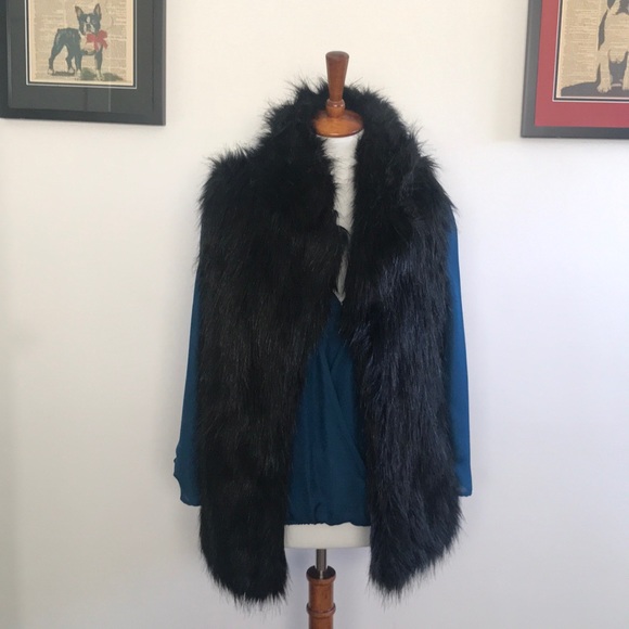 Mob Wife NWOT faux super soft black fur vest - Picture 3 of 4